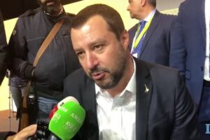 Salvini: «Entro tre settimane dobbiamo portare l’autonomia in consiglio dei ministri»