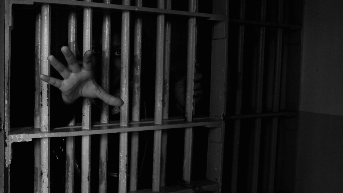 Penitenziari che scoppiano e suicidi: l’ultimo girone della giustizia italiana