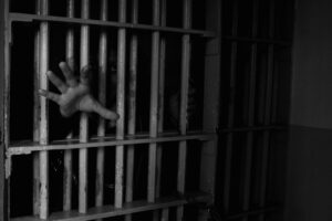 Penitenziari che scoppiano e suicidi: l’ultimo girone della giustizia italiana
