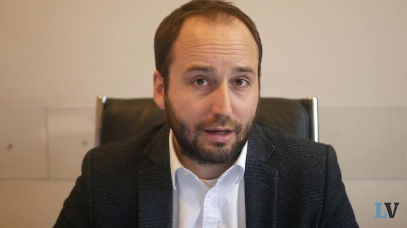 Accordo (per ora) sulla manovra, ma la credibilità della Commissione esce indebolita