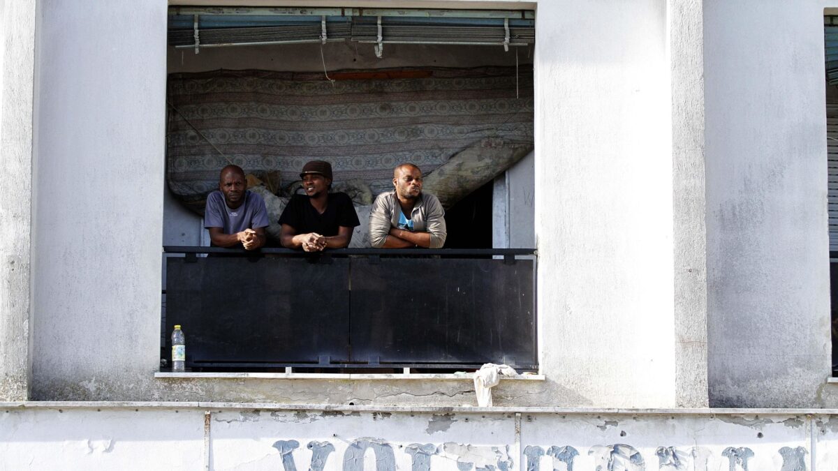Voodoo, machete e iPhone. Viaggio a Castel Volturno regno dei padrini nigeriani