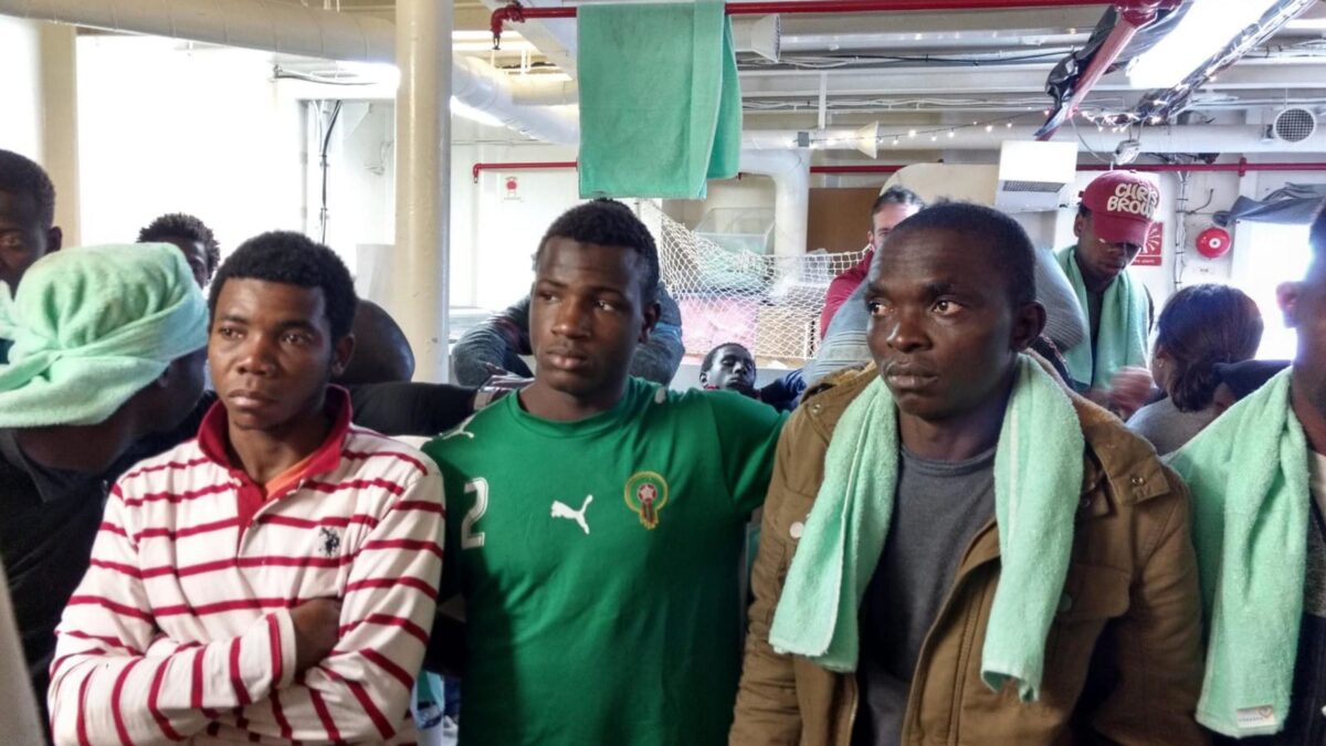 Cala il sipario sulla farsa Sea Watch. Ora via al blocco navale per le Ong