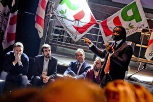 Sentendosi superiore agli elettori la sinistra si sta autodistruggendo