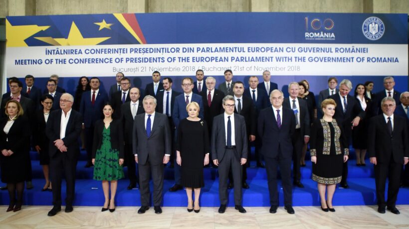 L’ultima del Parlamento europeo: ha cancellato il maschio per decreto