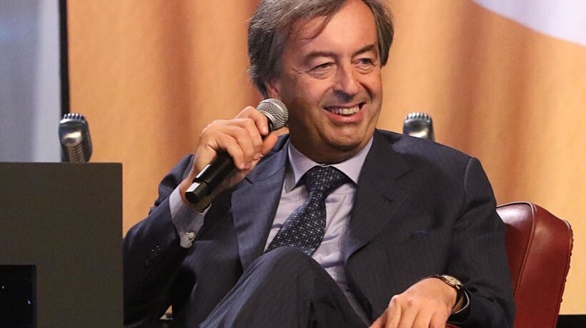 L’esperto contro l’obbligo vaccinale spinge l’appello che serve a imporlo