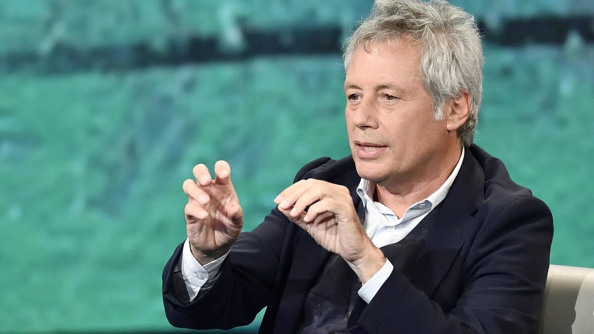 La sinistra finge di fare autocritica per insultare meglio il popolo ribelle
