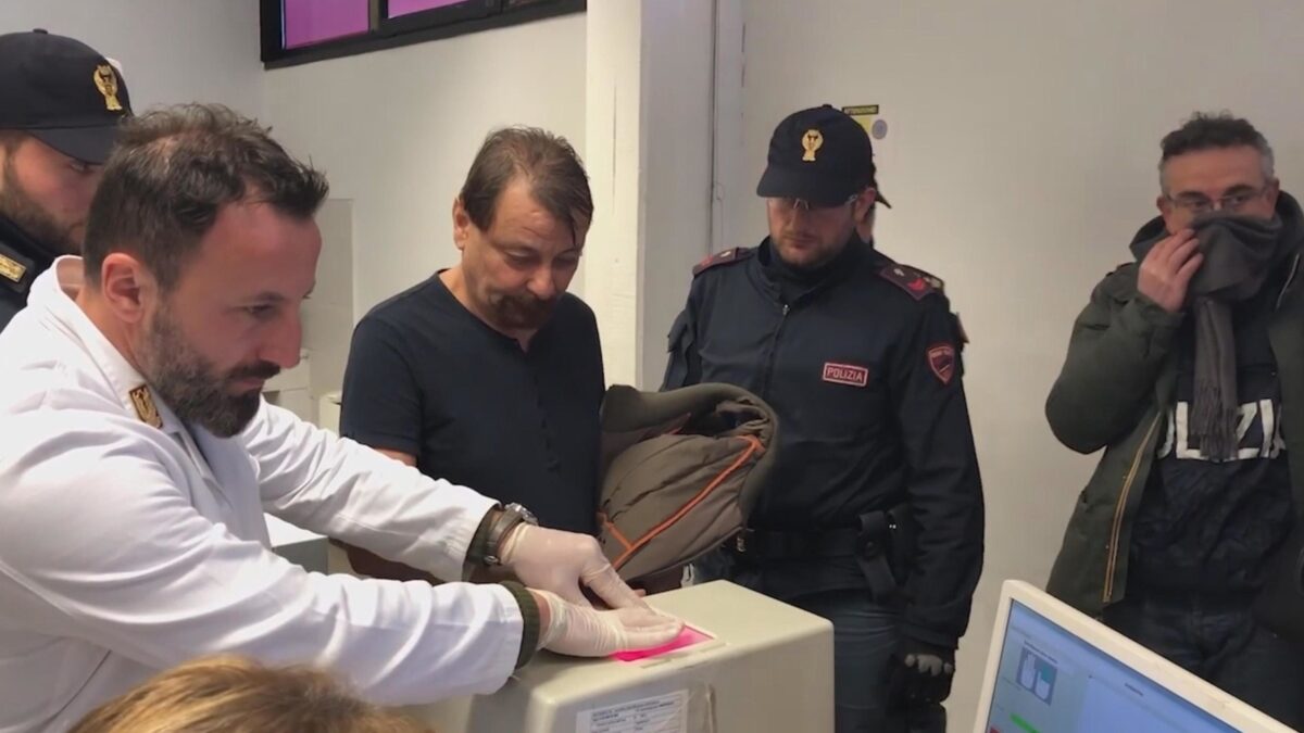 Inizia il piagnisteo per il «povero Battisti»