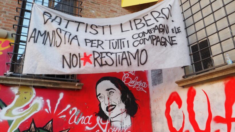Quella strana fuga di Cesare Battisti dal carcere italiano