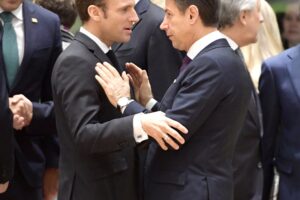 Guerra fredda tra Conte e Macron sul futuro della Libia