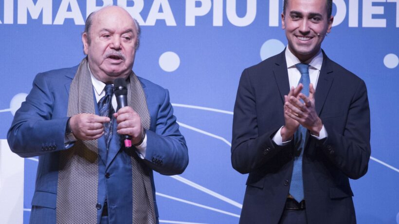 Il comico ridicolizza il club dei competenti