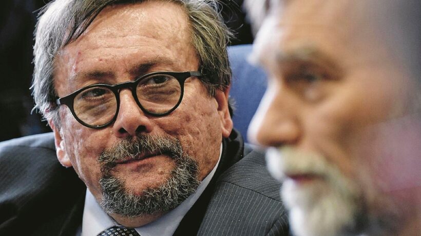 L’uomo che vuole tutti i porti aperti guadagna il doppio grazie a Delrio