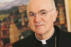 Monsignor Viganò scrive a McCarrick: «Confessa i crimini e pentiti in pubblico»