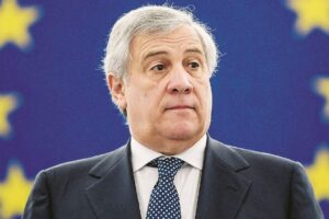 Anche l’auto ingrana la recessione ma l’Ue insiste a spremere le banche