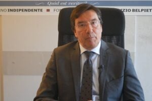 Il coro vergognoso di chi difende Battisti