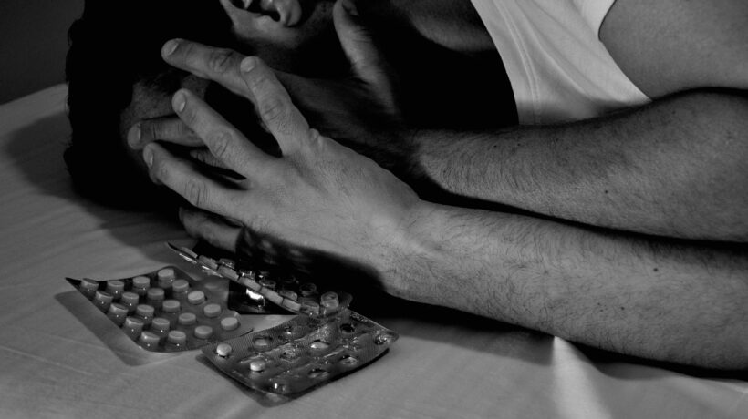 Vite a pezzi e suicidi. Cambiare genere è un’atroce illusione