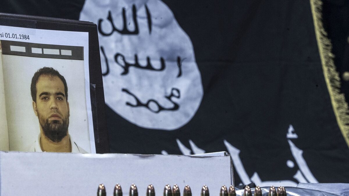 Ci sono nove italiani trucidati dall’Isis dei quali lo Stato si è già dimenticato