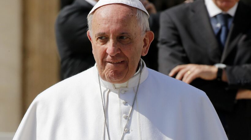 Il tabù dei gay al vertice vaticano sulla pedofilia: «Non ne parleremo»