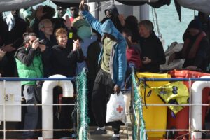 L’antisemitismo viaggia in barcone. Il paragone ebrei-immigrati è folle