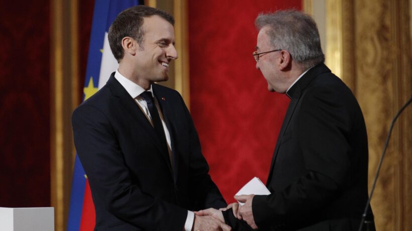Il nunzio apostolico in Francia indagato: «Palpò un dipendente del Comune di Parigi»