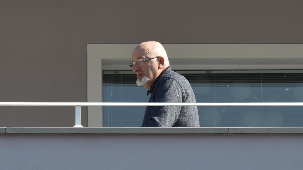 «Non sapevo di firmare fatture false per i Renzi»