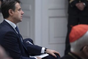 La strada per un Salvini premier passa da un rimpasto a guida Conte