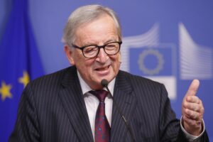 Follia Ue: ai paladini dell’austerità 30.000 euro al mese (più benefit)