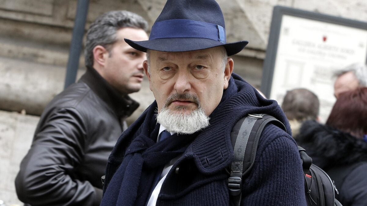 «Il padre di Renzi mi dava i soldi per pagare i lavoratori in nero»