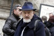 «Il padre di Renzi mi dava i soldi per pagare i lavoratori in nero»