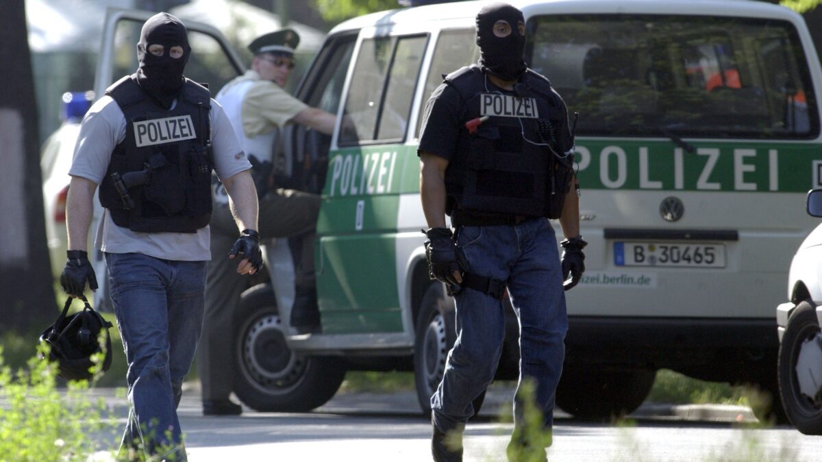Il sindacato di polizia tedesco: «Gli agenti arabi collusi con i clan»