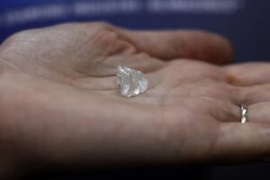 La società della truffa dei diamanti partecipava pure agli aumenti di capitale delle banche