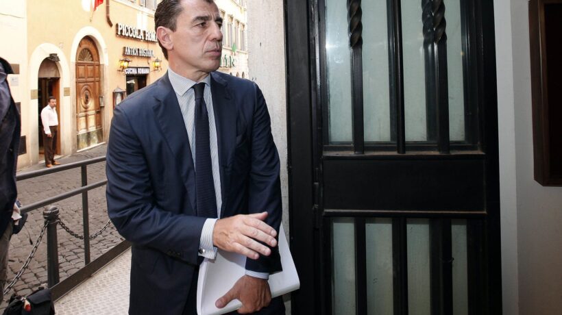 La consulenza nascosta nell’armadio costa all’ex uomo di Tremonti un milione di euro