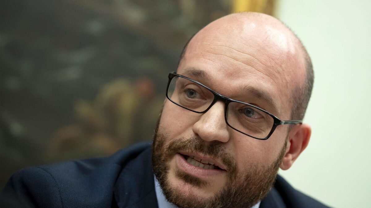 «Un miliardo di euro per aiutare gli italiani a fare più bambini»