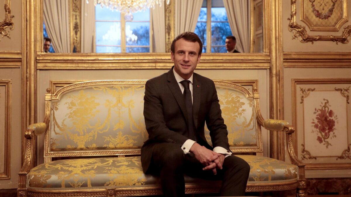 Macron ha la grandeur del deficit