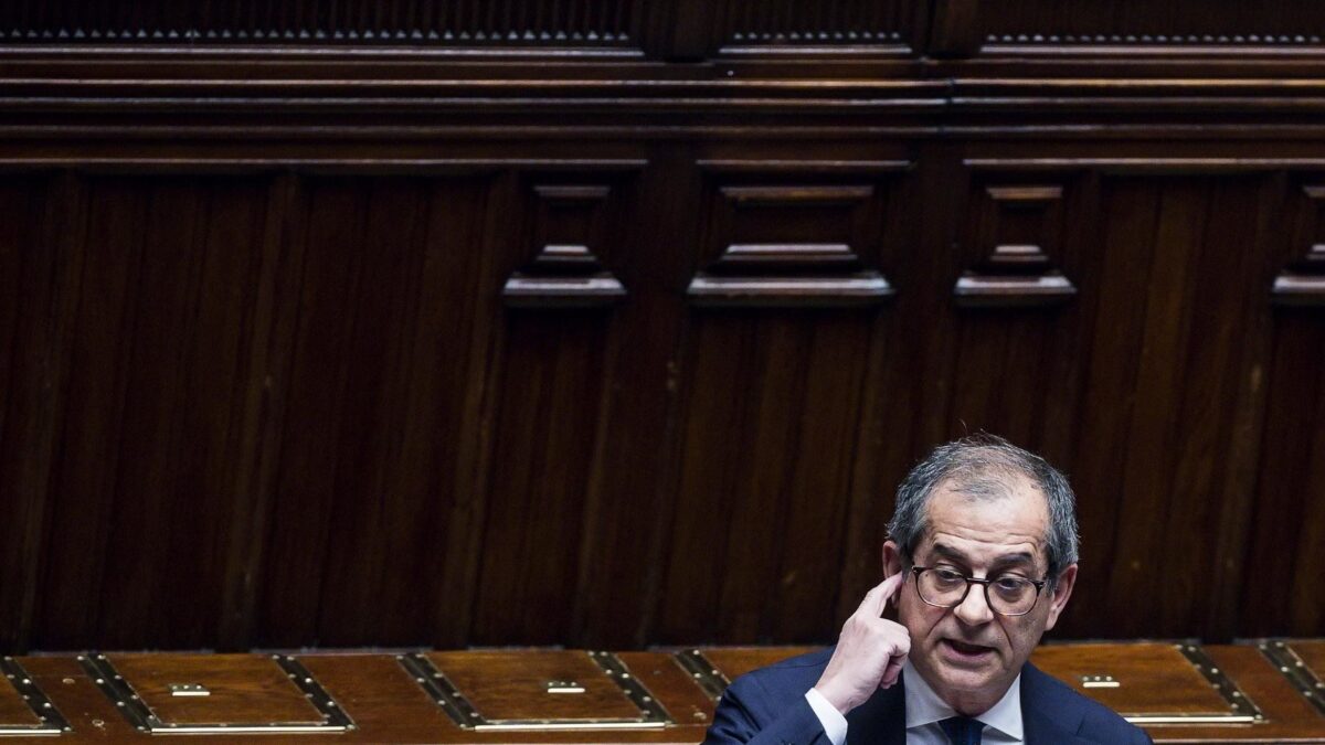 «Fare guerra all’Italia è un suicidio». Per l’Ue una bocciatura dietro l’altra