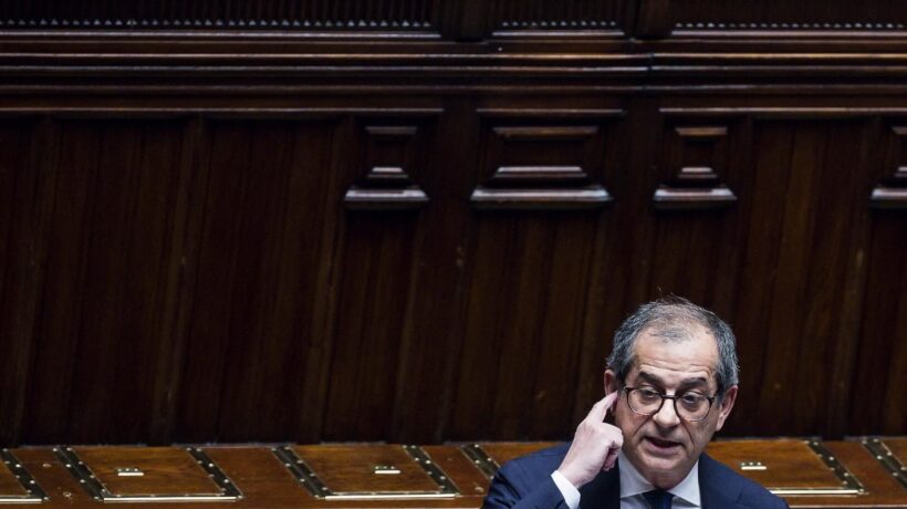 Stop finanziamenti pubblici ai giornali. Nuova Rc auto e sbancati risarciti