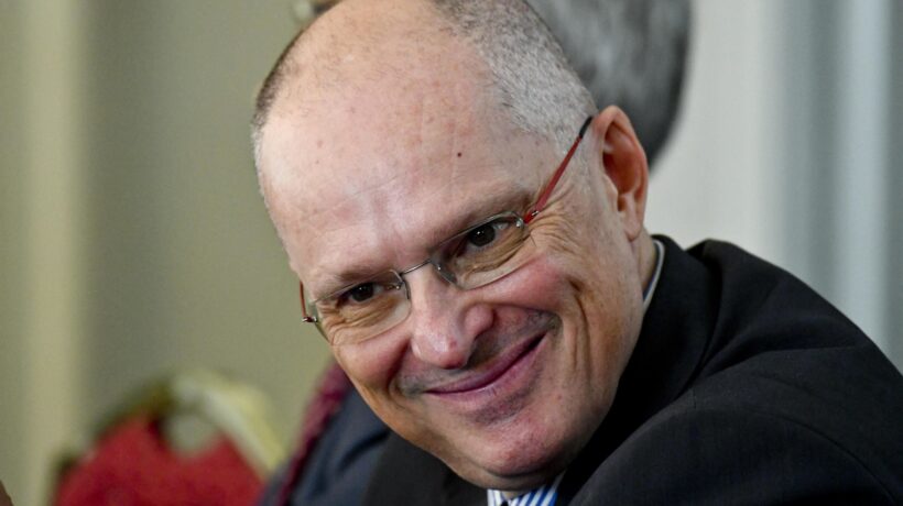 Non è immune al conflitto d’interessi. Ricciardi lascia l’Istituto di Sanità
