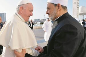 «Dio non chiede mai di uccidere» Il Papa strappa il sì di mezzo islam