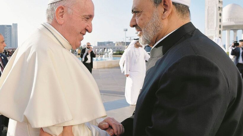 «Dio non chiede mai di uccidere» Il Papa strappa il sì di mezzo islam