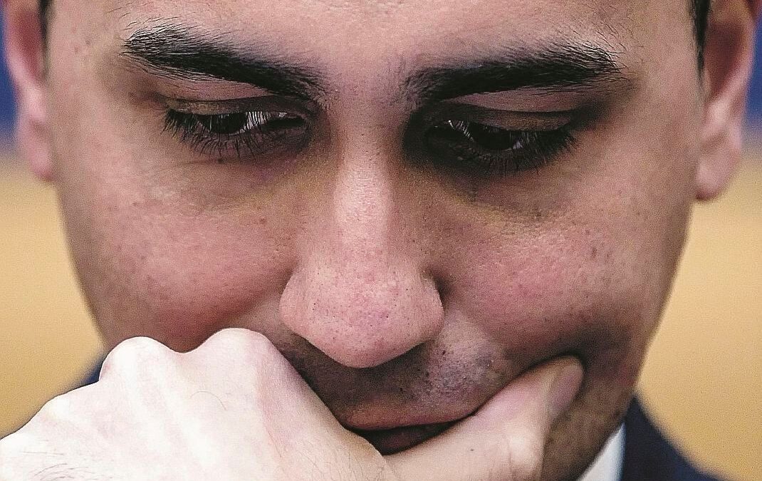Basta improvvisare, sì alle alleanze. Di Maio rompe il tabù: M5s più partito