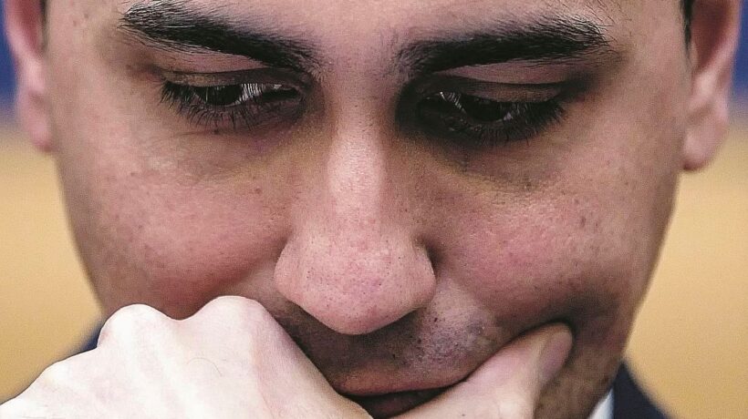 Basta improvvisare, sì alle alleanze. Di Maio rompe il tabù: M5s più partito