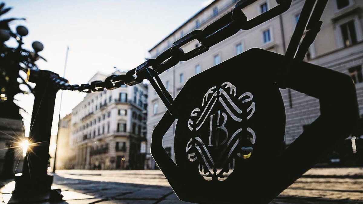 Bankitalia fa il processo a Visco:la nostra vigilanza è un colabrodo