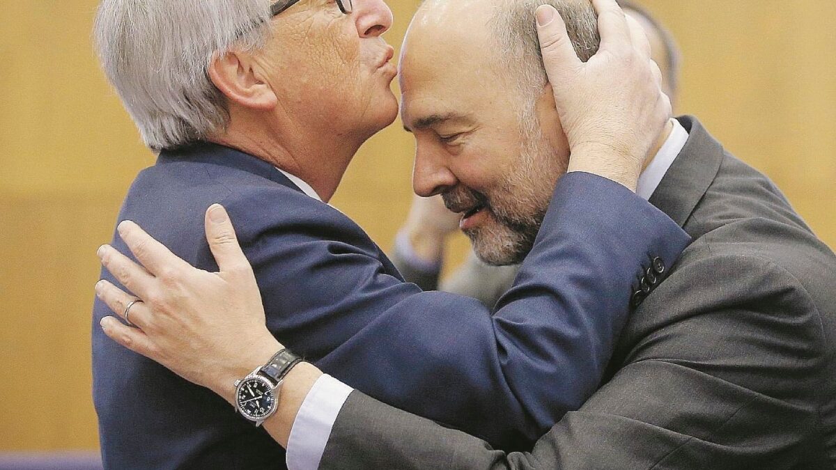 Moscovici resta a spasso, tradito da Macron