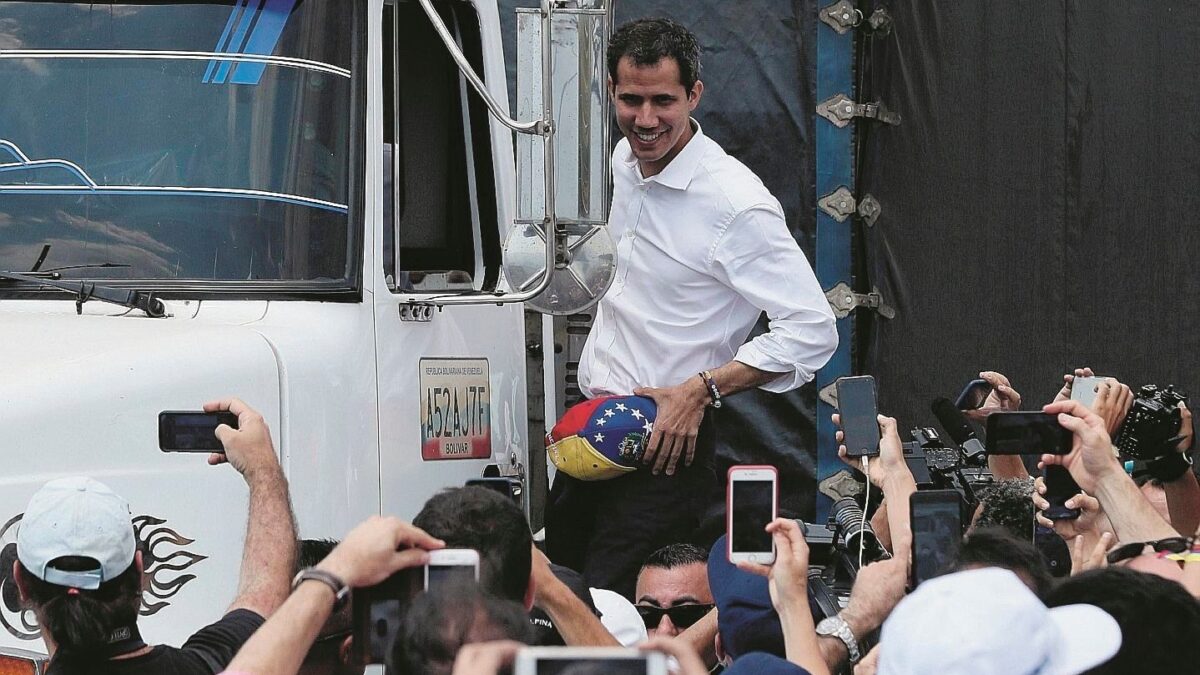 Guaidò porta in strada il Venezuela. A Maduro resta solo la repressione