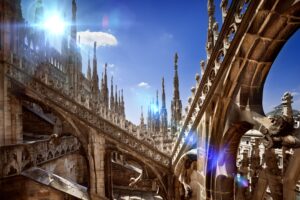 La Milano da bere non c’è più. Meglio ci sono i grattacieli