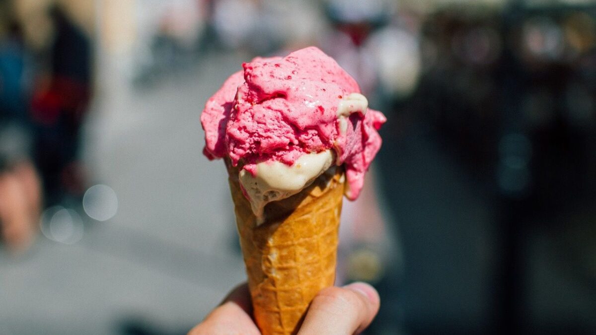 Brivido goloso. Il gelato fa bene e migliora l’umore