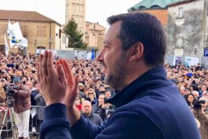 Tra dirette Facebook e visitine al bar, quei pentiti mitomani difficili da difendere