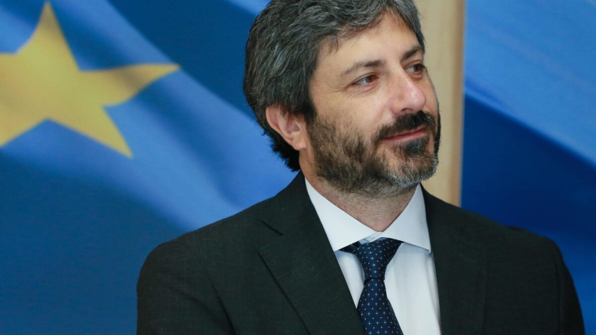 Ex deputati aggrappati al vitalizio. I ricorsi contro il taglio sono 1.176