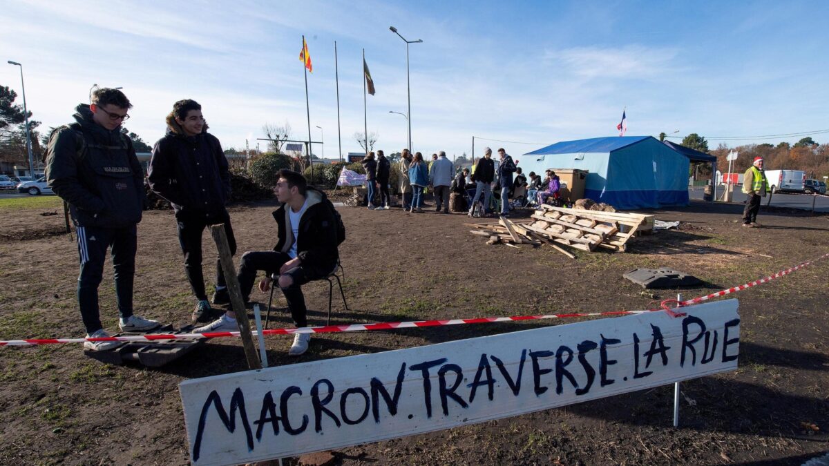 Economia e banche i flop peggiori. Ma Macron rischia anche a casa sua