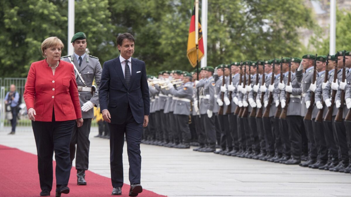 Vogliono fregarci per salvare la Merkel