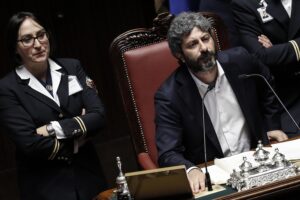 Bastava una delibera per tagliare i vitalizi